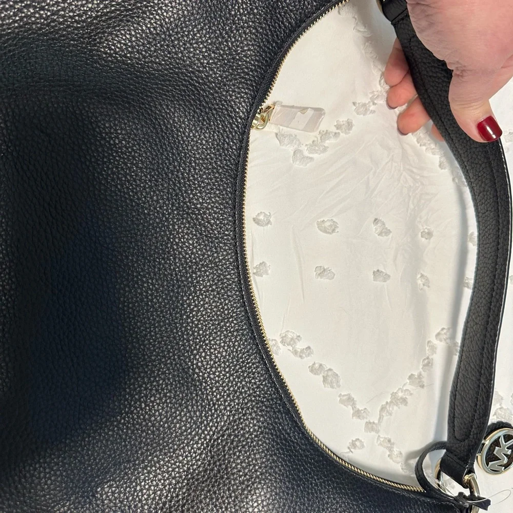 Michael Kors Pebbled Black Hobo Bag - Picture 2 of 7